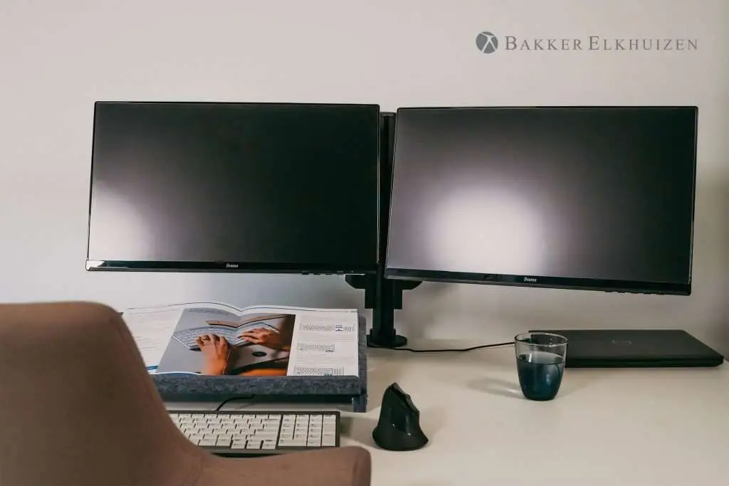 Dual Monitor Arm Review