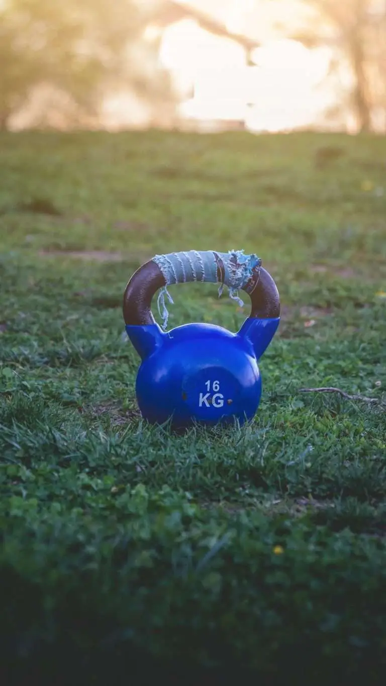 crossfit kettlebell posture