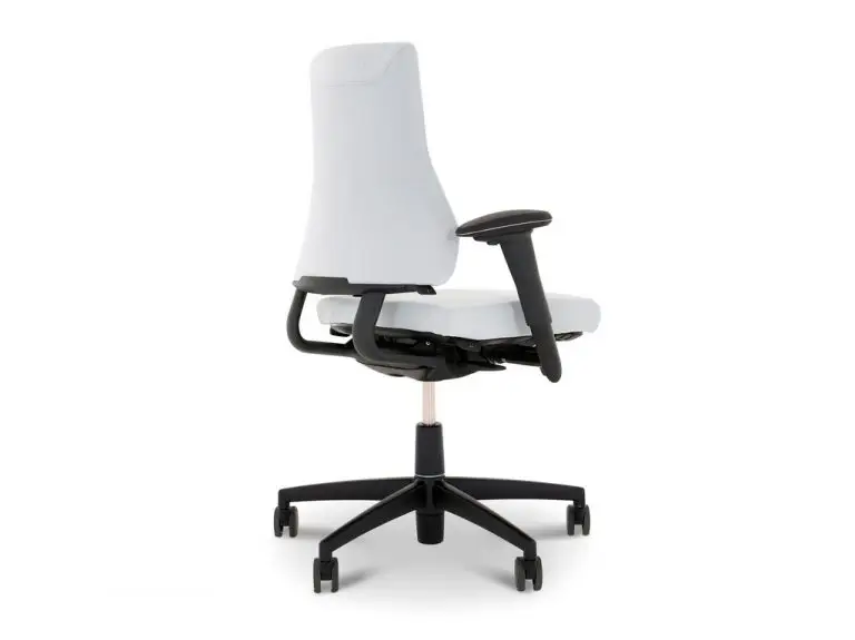 Axia 2.3 Ergonomic ChairRear Facing