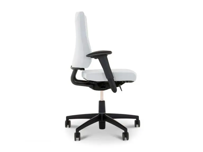 Axia 2.3 Ergonomic Chair Side Facing